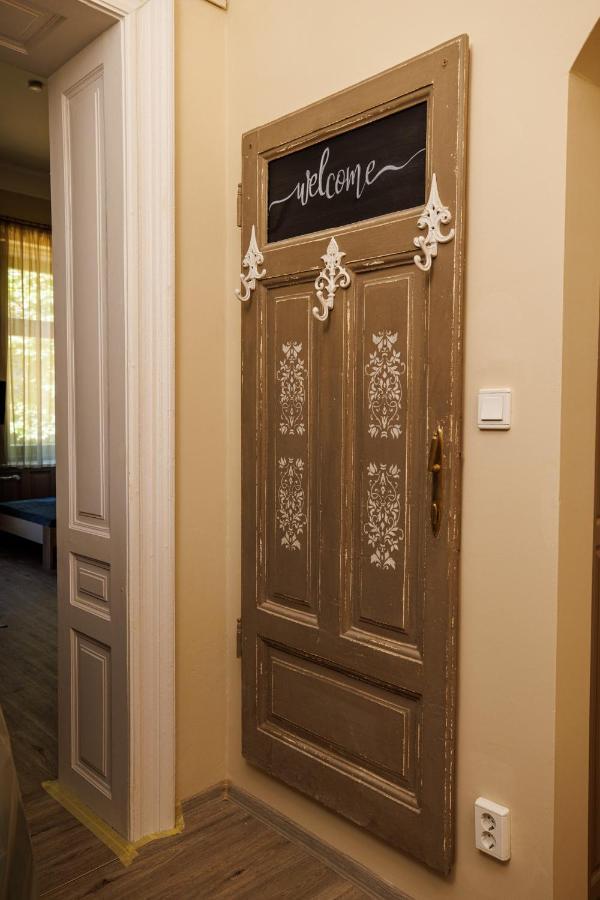 Szeged Szive - Becsi Szinek Apartman Lejlighed Eksteriør billede