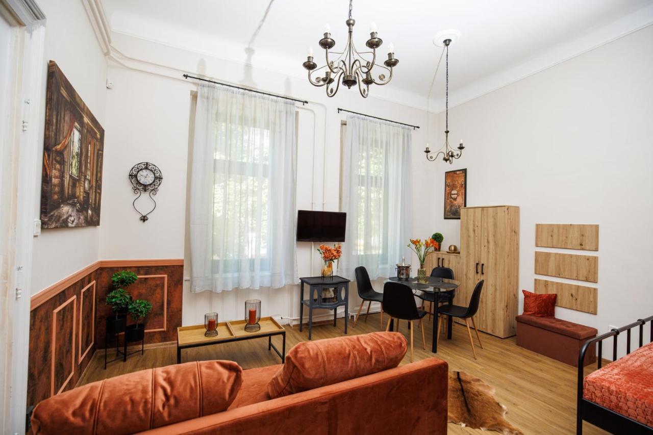 Szeged Szive - Becsi Szinek Apartman Lejlighed Eksteriør billede