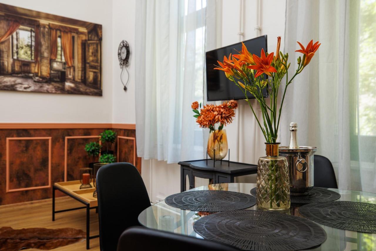 Szeged Szive - Becsi Szinek Apartman Lejlighed Eksteriør billede