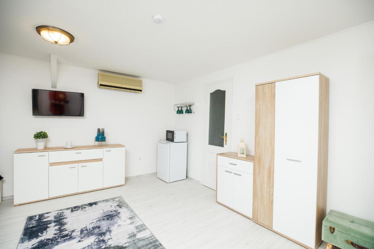 Szeged Szive - Becsi Szinek Apartman Lejlighed Eksteriør billede