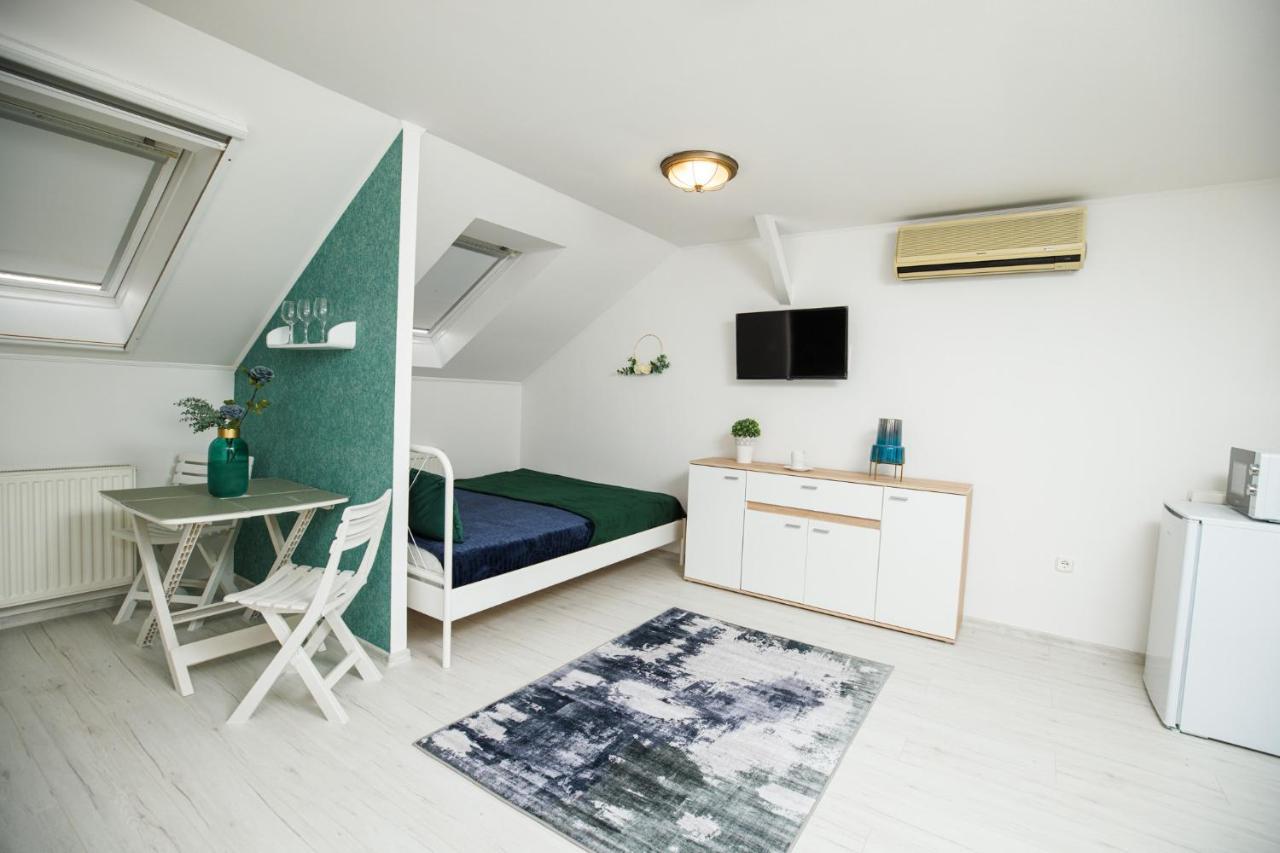 Szeged Szive - Becsi Szinek Apartman Lejlighed Eksteriør billede