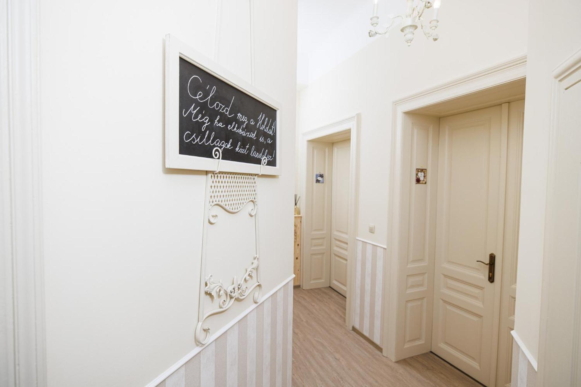 Szeged Szive - Becsi Szinek Apartman Lejlighed Eksteriør billede